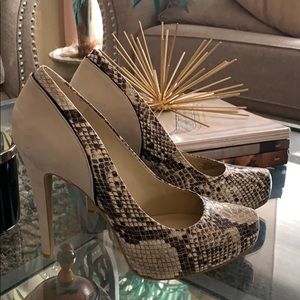BCBGeneration Paeyton Heels